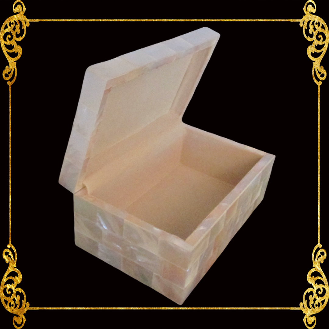 Jewelry Box | White Shell | Flat Top | Xs