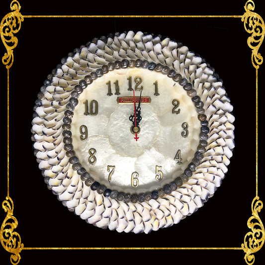Seashell Wall Clock | Black Outlined White | Circle Shape