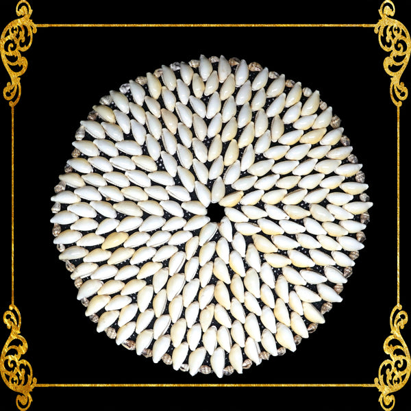 Coaster Made of Cowry Shells Design