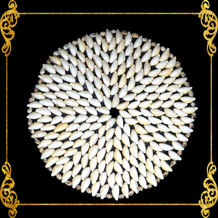 Coaster Made of Cowry Shells Design